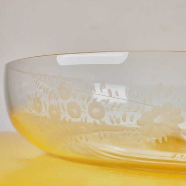 Large Murano Glass Centerpiece with Engraved Decor by Carlo Moretti For Sale - Image 5 of 10