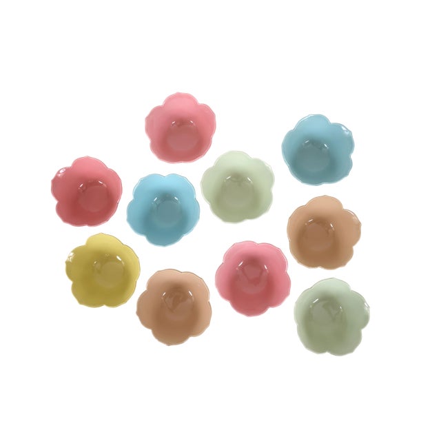 1970s Mid Century Modern Lotus Plates and Bowls in Pastel Colors - Set of 27 For Sale - Image 5 of 14