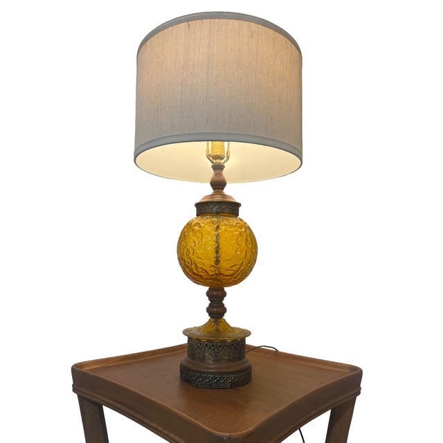 Mid-Century Modern Pair Mid Century Modern Amber Articulated Brass and Wood Table Lamp For Sale - Image 3 of 12