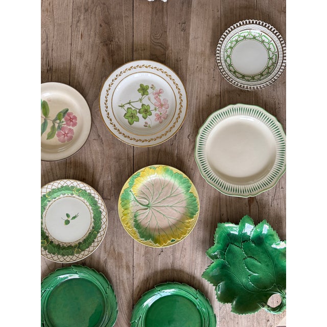 1810 French "Creil Et Montereau" Botanical, Pearlware Desert Plate For Sale In Los Angeles - Image 6 of 7