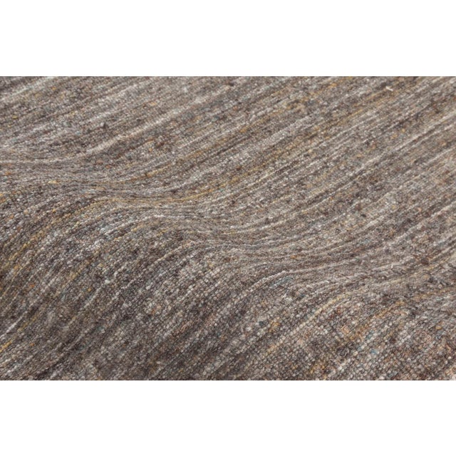 Modern Bauer Collection pattern-less rug in grey and brown by Doris Leslie Blau. Size: 6'7" × 6'7" (200 × 200 cm). Fair...