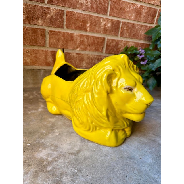 Vintage MCM 1960s Yellow Porcelain Lion Planter For Sale - Image 4 of 9