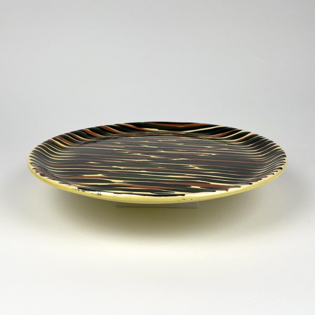 Large ceramic platter from the French manufacturer Saint-Clément. Hand-painted. Stamped. Circa 60 Weight: 1100 g...