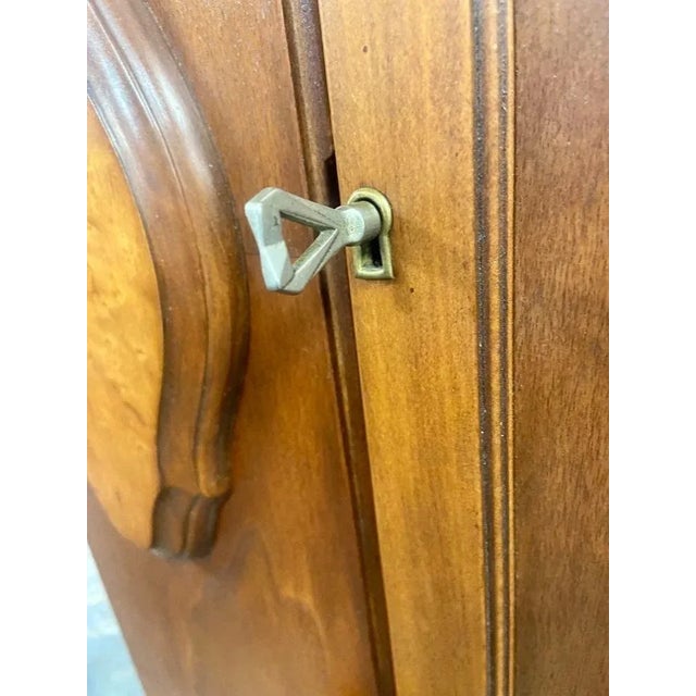 Early 20th Century Early 20th Century Antique Spanish Revival Walnut and Burlwood China Cabinet For Sale - Image 5 of 9