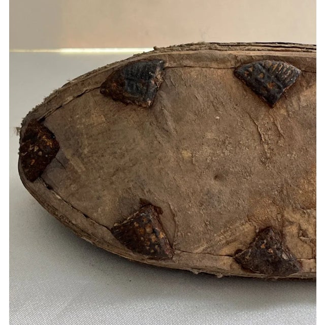 Antique Korean Joseon Dynasty Heukhye Nobleman's Leather Shoe, Single, Yangban Nobility Footwear With Hobnail Sole, 19th Century For Sale In Los Angeles - Image 6 of 15