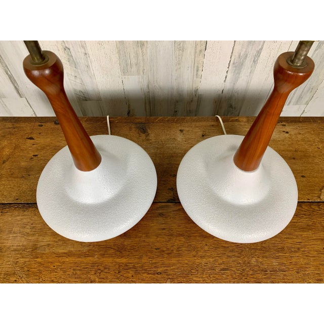 Mid-Century Ceramic and Walnut Table Lamps For Sale - Image 4 of 11