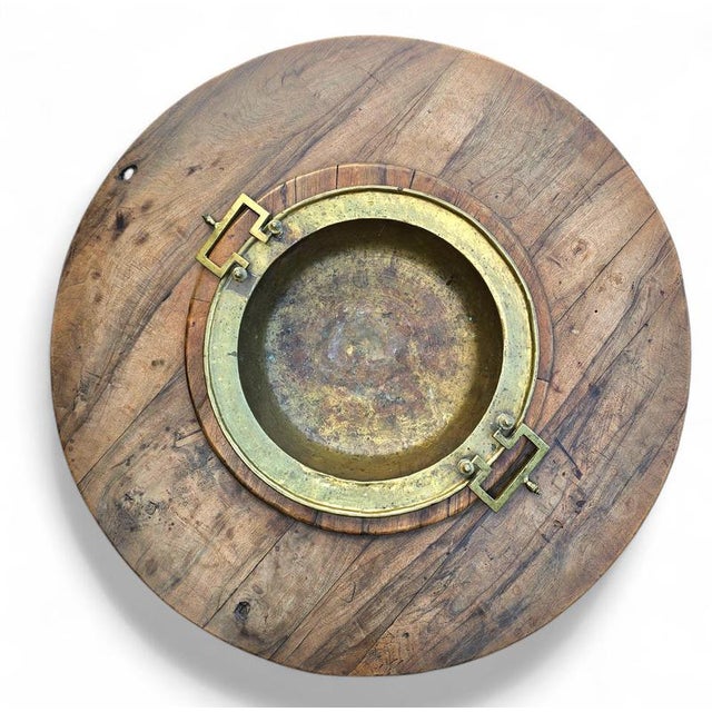 19th Century Spanish Brazier Coffee Table in Chestnut Wood For Sale - Image 13 of 14