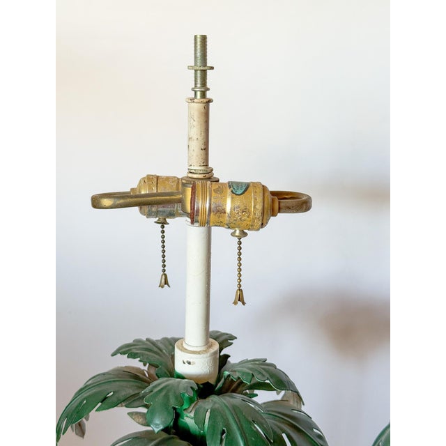 Vintage Hollywood Regency Italian Palm Tree Tole Lamps, a Pair For Sale In Dallas - Image 6 of 16