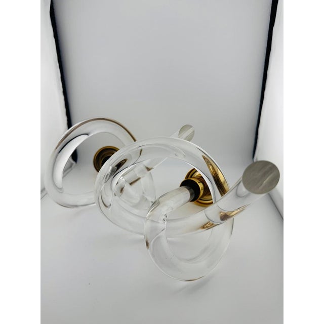 1970s Vintage Pretzel Candleholders in Acrylic and Brass, 1960s, Set of 2 For Sale - Image 5 of 6