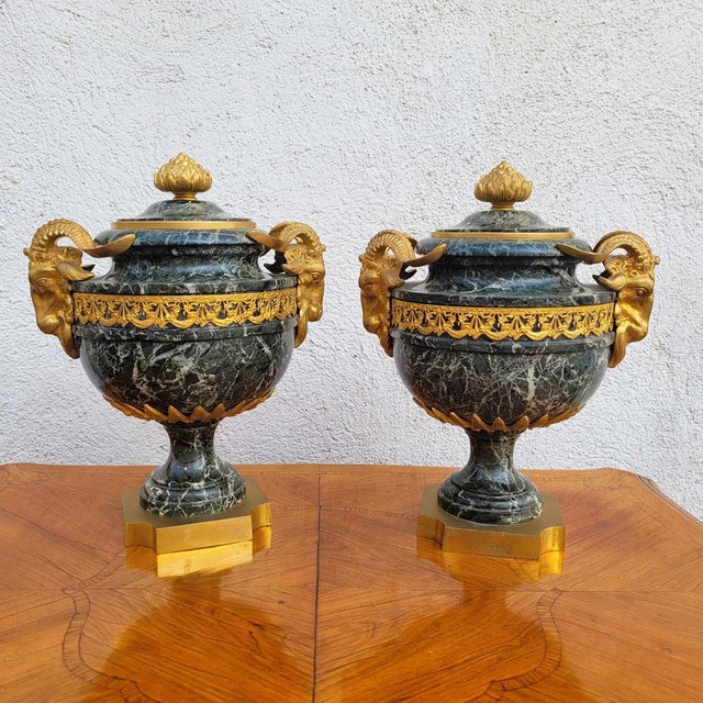 Gold Napoleon III Marble and Gilt Bronze Cassolettes, 19th Century, Set of 2 For Sale - Image 8 of 17