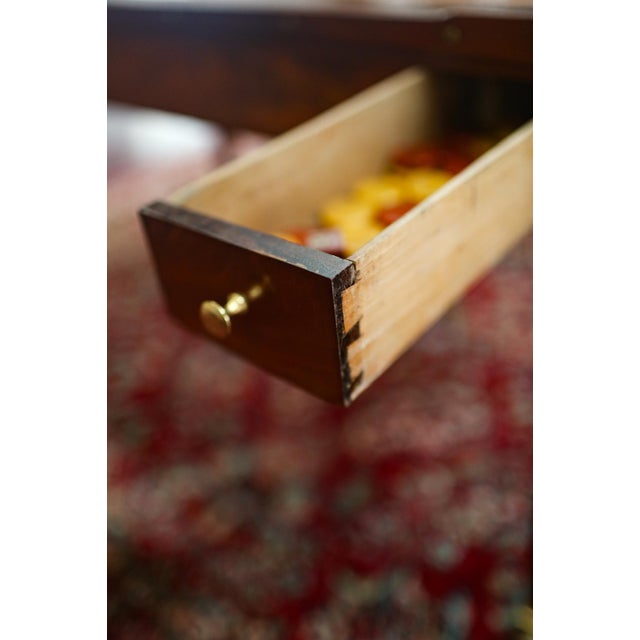 French Late 18th Century Louis XVI Style Walnut & Brass Backgammon Game Table – Designer Statement Piece For Sale - Image 3 of 13