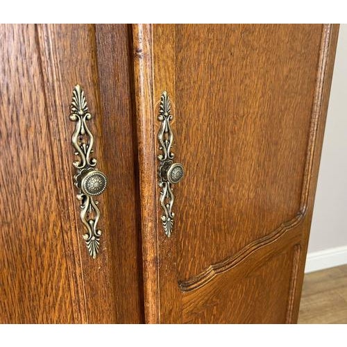 French Louis XVI Wardrobe in Oak For Sale - Image 11 of 13