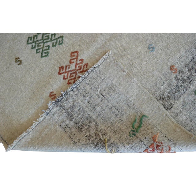 Exceptional Vintage 1950s Turkish Rug Kilim With Jajim Embroidered Handmade Kilim 5'10" X 6'9" For Sale - Image 10 of 11