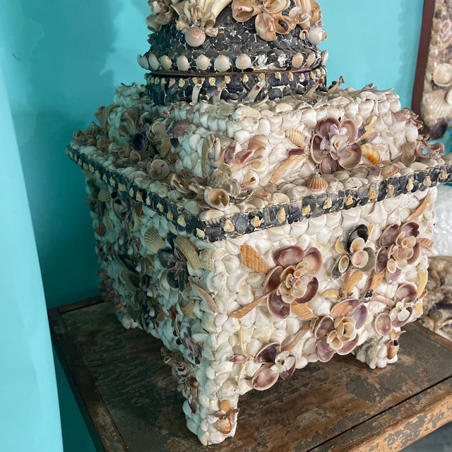 Alabaster Vintage Shell Vase and Pedestal For Sale - Image 8 of 8