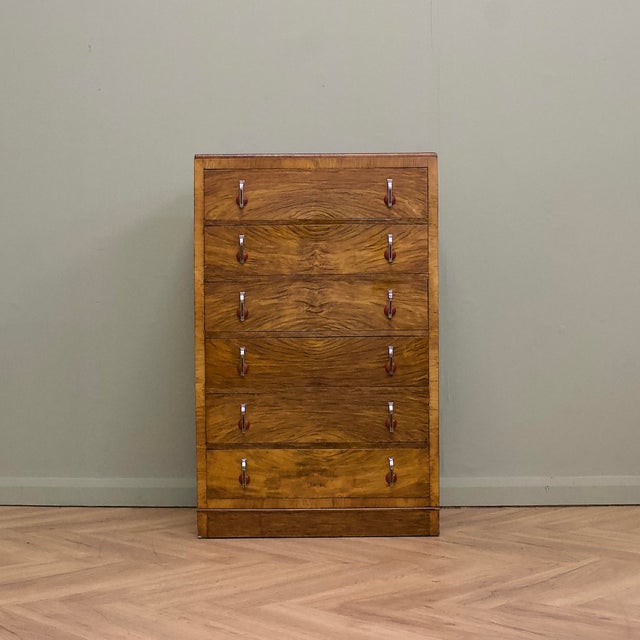 Art Deco Walnut and Veneer Chest of Drawers, 1930s For Sale - Image 9 of 9