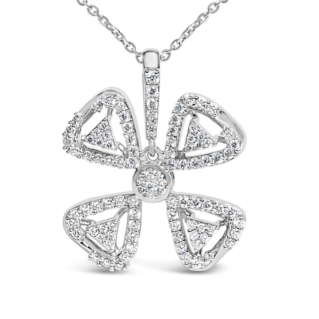 Imagine draping your neckline with the sublime elegance of this 14K gold necklace, exquisitely shaped into a four-leaf...