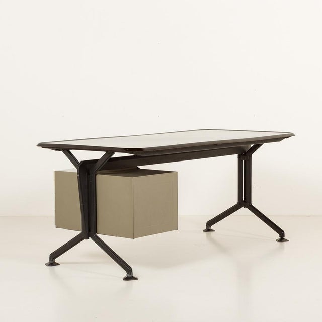 Mid-Century Desk by BBPR for Olivetti Synthesis, Italy, 1970s For Sale - Image 13 of 18