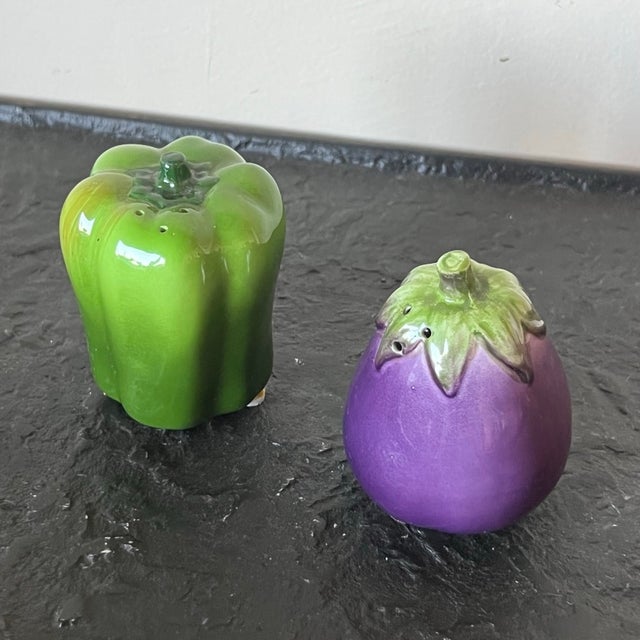 Otagiri Salt/Pepper Shakers in Form of Aubergine Nad Bell Pepper