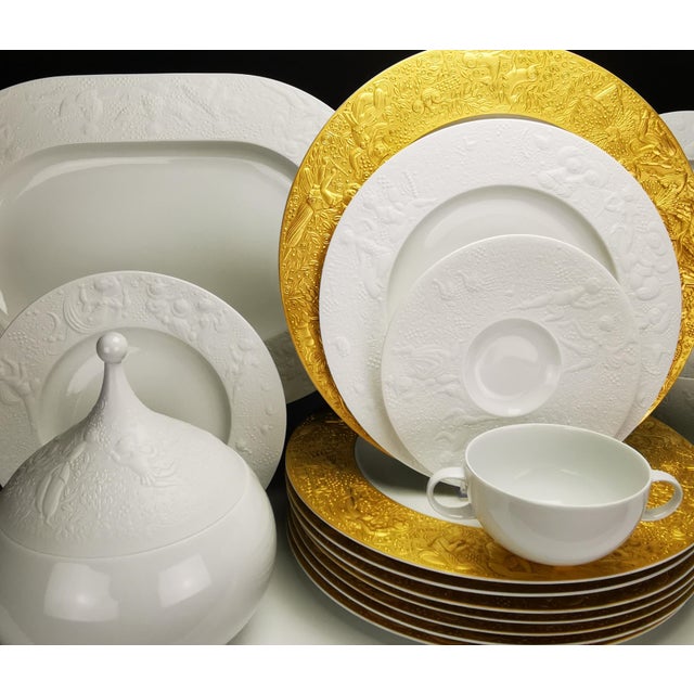 Dinner Plates from Bjørn Wiinblad, 1960s, Set of 45 For Sale - Image 3 of 18