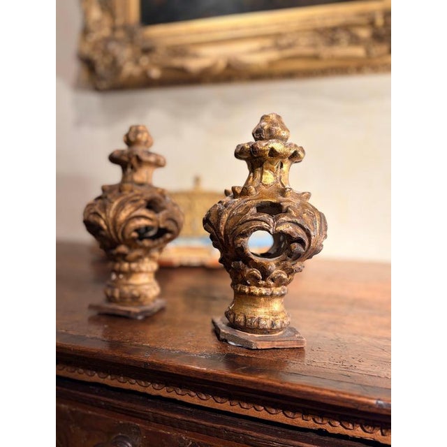 18th Century Louis XV Architectural Carved and Gilded Wood Finials, Set of 2 For Sale - Image 11 of 14