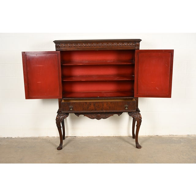 1920s Berkey & Gay Style Antique Chippendale Carved Walnut and Burl Wood Bookcase or Bar Cabinet, Circa 1920s For Sale - Image 5 of 18