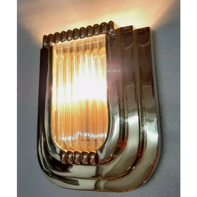 1940s Vintage 1940s Art Deco Skyscraper Rod Ship Wall Sconce in Brass & Glass For Sale - Image 5 of 6