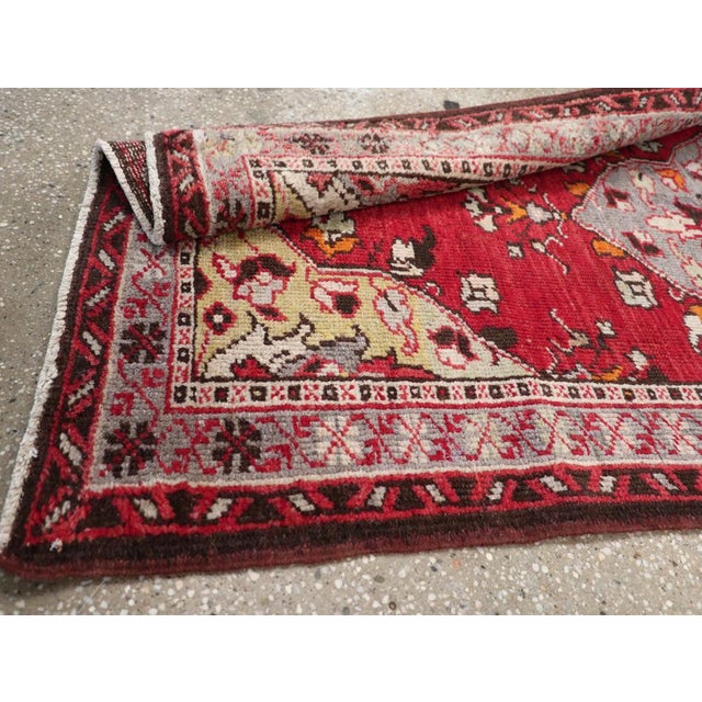 Galerie Shabab Collection Mid-20th Century Turkish Anatolian Throw Rug For Sale - Image 10 of 10