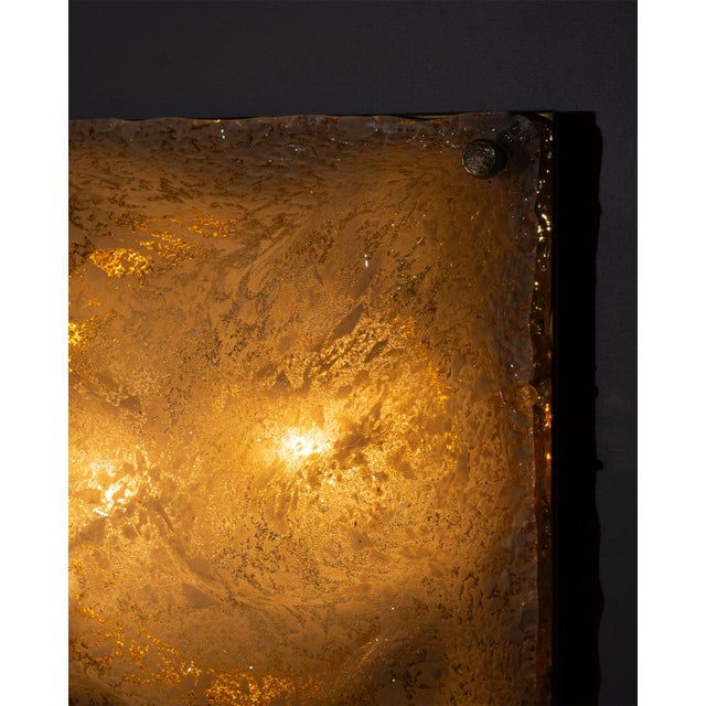 Murano Ice Glass Wall Lamp with Brass Backplate, Italy, 1970s For Sale - Image 12 of 15