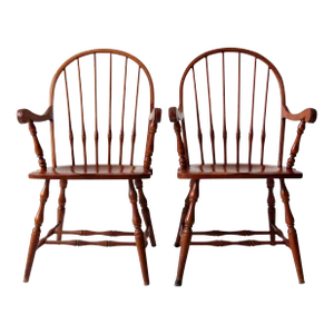 Antique Windsor Arm Chairs Pair