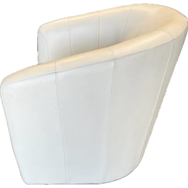 2020s Natuzzi Giada Ivory Cream Leather Swivel Club Chair For Sale - Image 5 of 8
