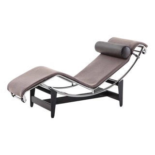 4 Durable Continuously Adjustable Chaise Lounge by Le Corbusier for Cassina For Sale