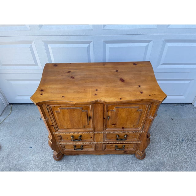 1980s Henredon Spanish Baroque Carved Solid Pine Bar For Sale - Image 9 of 9