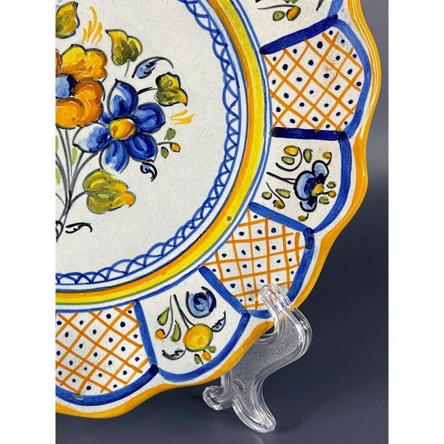 Hand-Painted Ceramic Plate with Floral Motifs from Talavera de la Reina, Late 19th Century, Set of 2 For Sale - Image 4 of 12