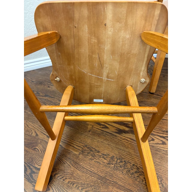 Late 20th Century Pair of Vintage Solid Wood Hoop-Back Windsor Dining Chairs For Sale - Image 5 of 6