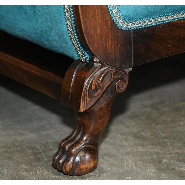 1900 - 1909 Blue Velvet Claw and Ball Feet Sofa and Armchairs, 1900s, Set of 3 For Sale - Image 5 of 18
