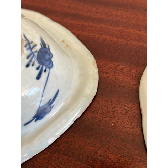 Early 19th Century Antique Chinese Export-Style Canton Blue & White Covered Dishes- a Pair For Sale - Image 5 of 8