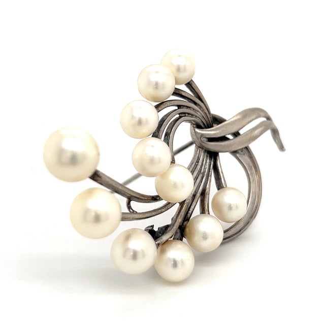 Contemporary 1990s Mikimoto Estate Akoya Pearl XL Spray Brooch Sterling Silver For Sale - Image 3 of 12