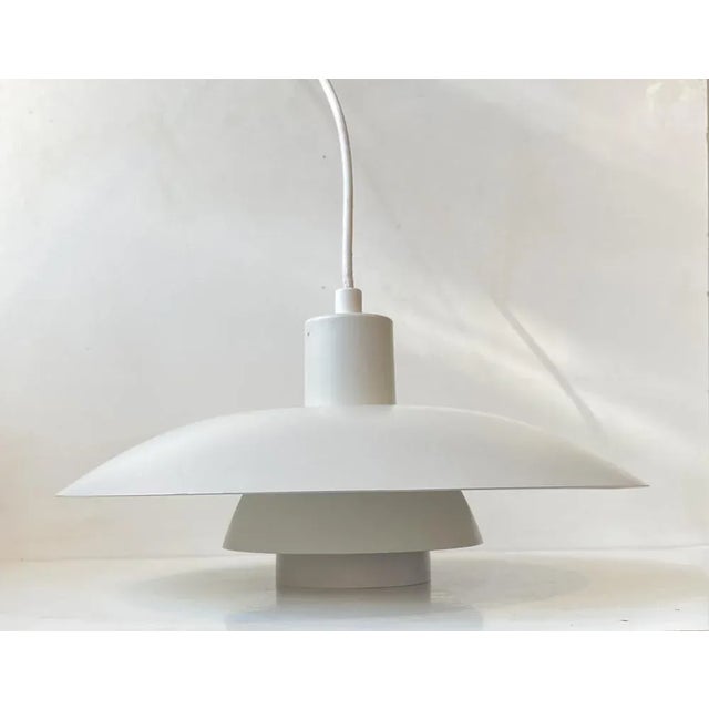 Vintage White PH4 / 3 Pendant Lamps by Poul Henningsen for Louis Poulsen, Set of 2 For Sale - Image 9 of 9