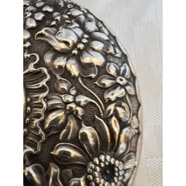 Art Nouveau 19th Century Art Nouveau Sterling Silver Repousse Hand Mirror For Sale - Image 3 of 11