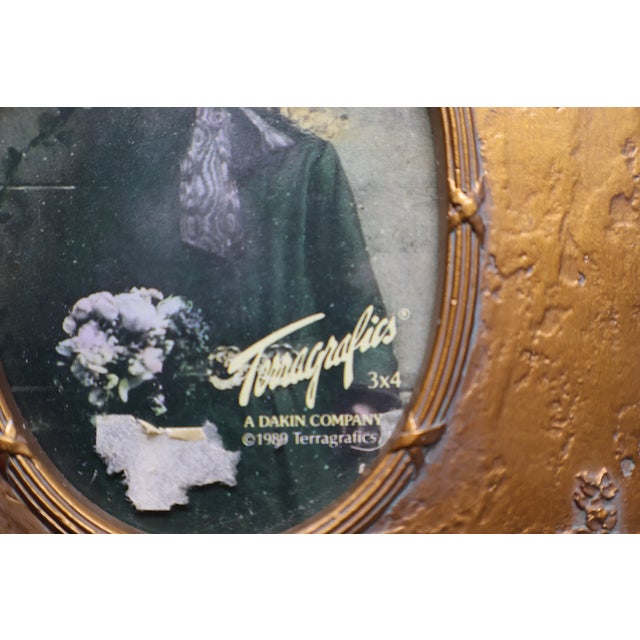 Vintage Terragrafics Louis XVI–Style Antiqued Gold Picture Frames — Set of 3 For Sale - Image 17 of 18