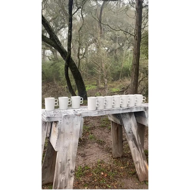 We love a large vintage collection of pretty much any collectible, and these vintage Bennington Potters handcrafted...