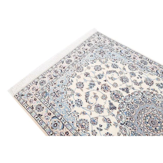 Vintage 6LA Rug, 2000s For Sale - Image 4 of 12