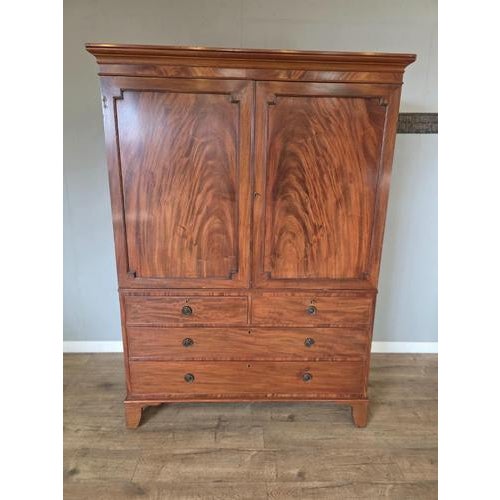 Antique George Mahogany Wardrobe, 1790s For Sale - Image 9 of 9