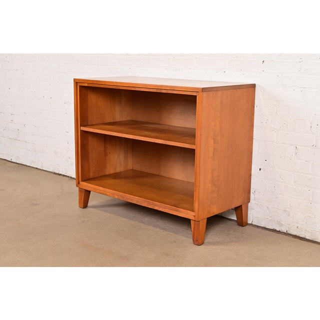 Leslie Diamond for Conant Ball Mid-Century Modern Solid Birch Bookcase, 1950s For Sale - Image 9 of 9
