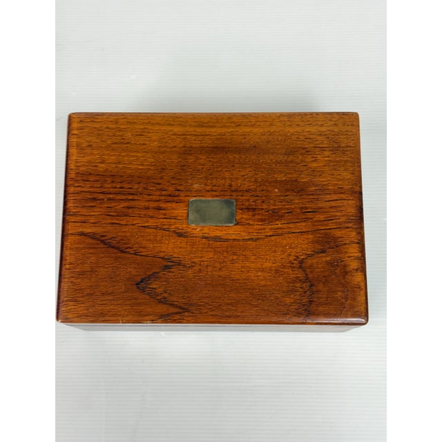 Antique Quarter Sawn Oak Wood Humidor Cigar Box For Sale In San Francisco - Image 6 of 12