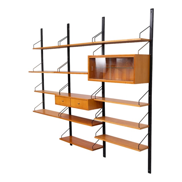 Hanging Royal Wall System from Poul Cadovius, Denmark, 1950s For Sale