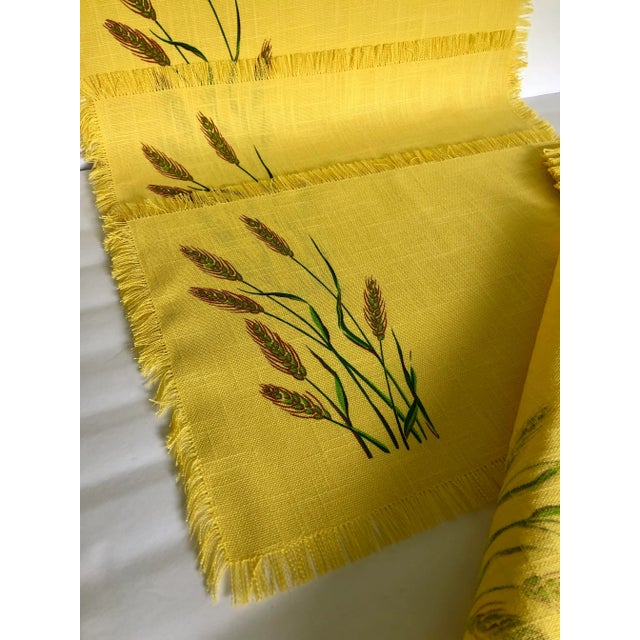 Mid-Century Modern Yellow Linen Craftex Placemats 4 and 4 Napkins With Wheat Design For Sale - Image 3 of 11