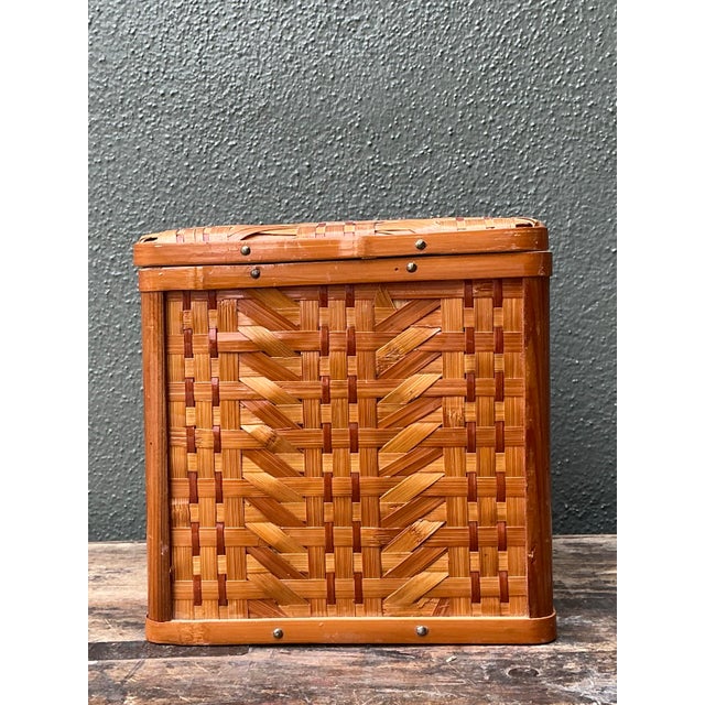 Vintage Shanghai Weave Lidded Box For Sale - Image 10 of 12