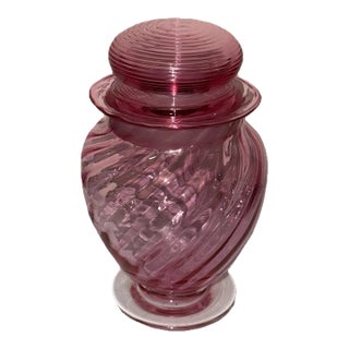 Steuben Cranberry Covered Jar With Optic Swirls, Carder Period (1903–1932) For Sale