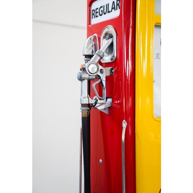 American Shell Petrol Station Pump, 1950s For Sale - Image 13 of 18